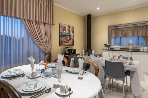 Auriols Guest House Parow Exteriér fotografie